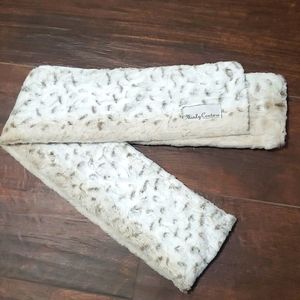 Minky Couture White Cheetah Scarf